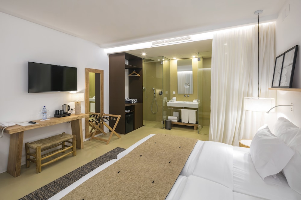 Comfort Double or Twin Room, City View
