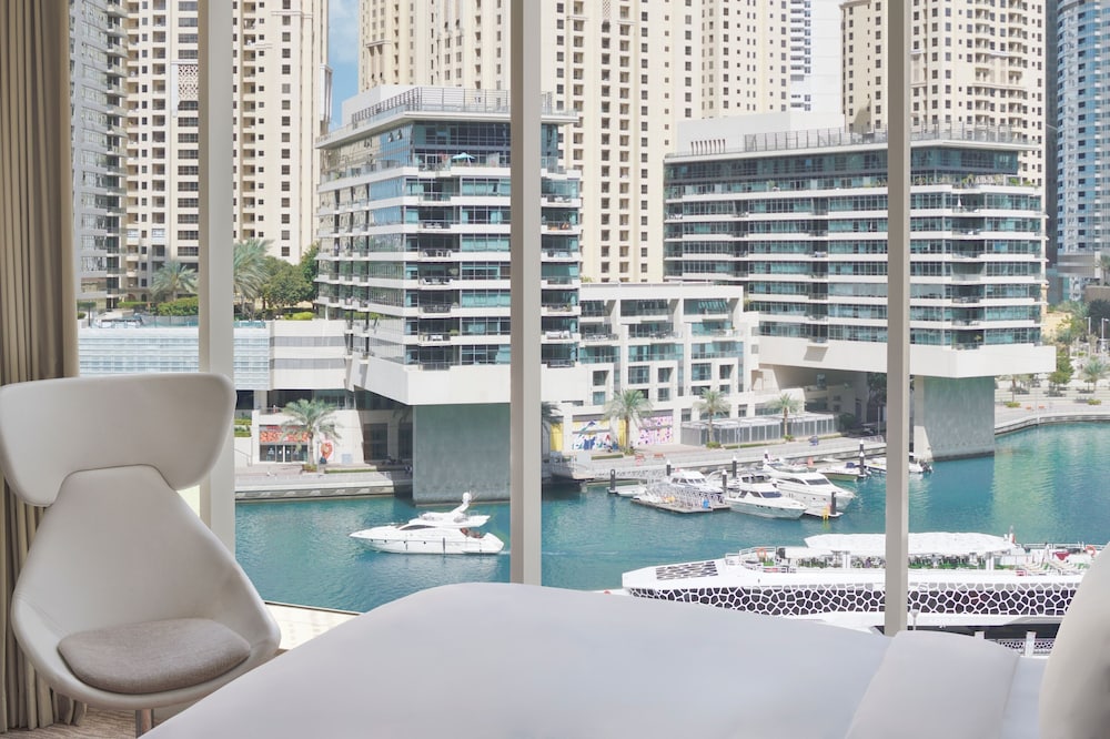 Room, 1 King Bed, Club Lounge Access, Marina View
