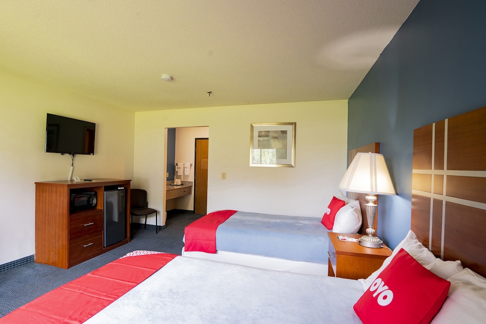 Room, 2 Double Beds photo 2