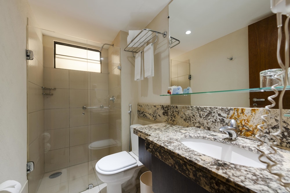 Deluxe Twin Room - Photo 11
