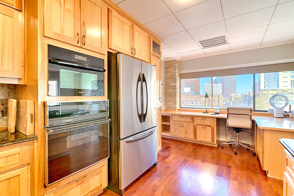 Apartment Suite - Photo 10