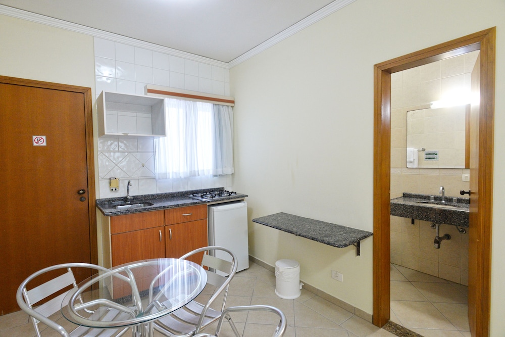 Traditional Suite - Photo 4