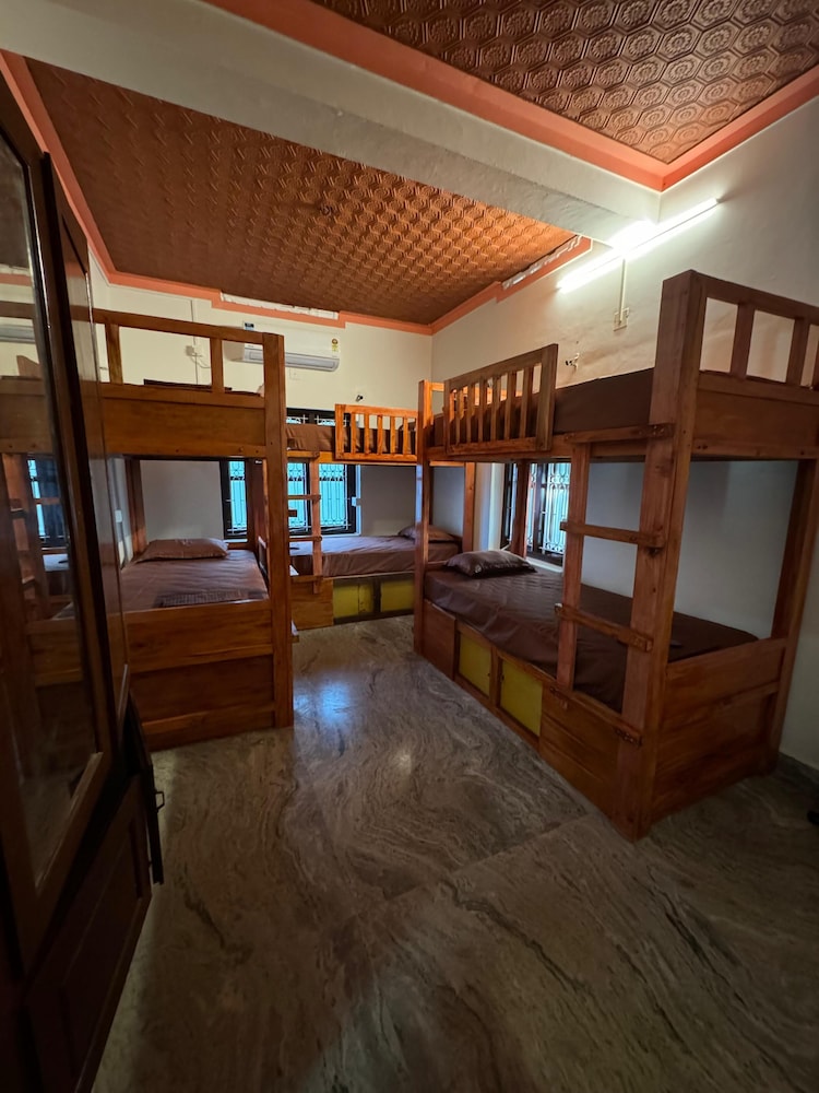 Executive Shared Dormitory photo 1