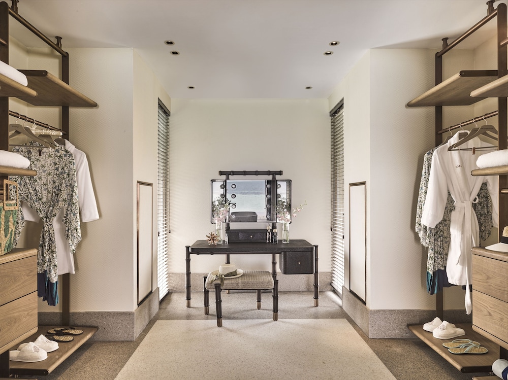 Luxury Villa (sunset Water Villa With Pool)