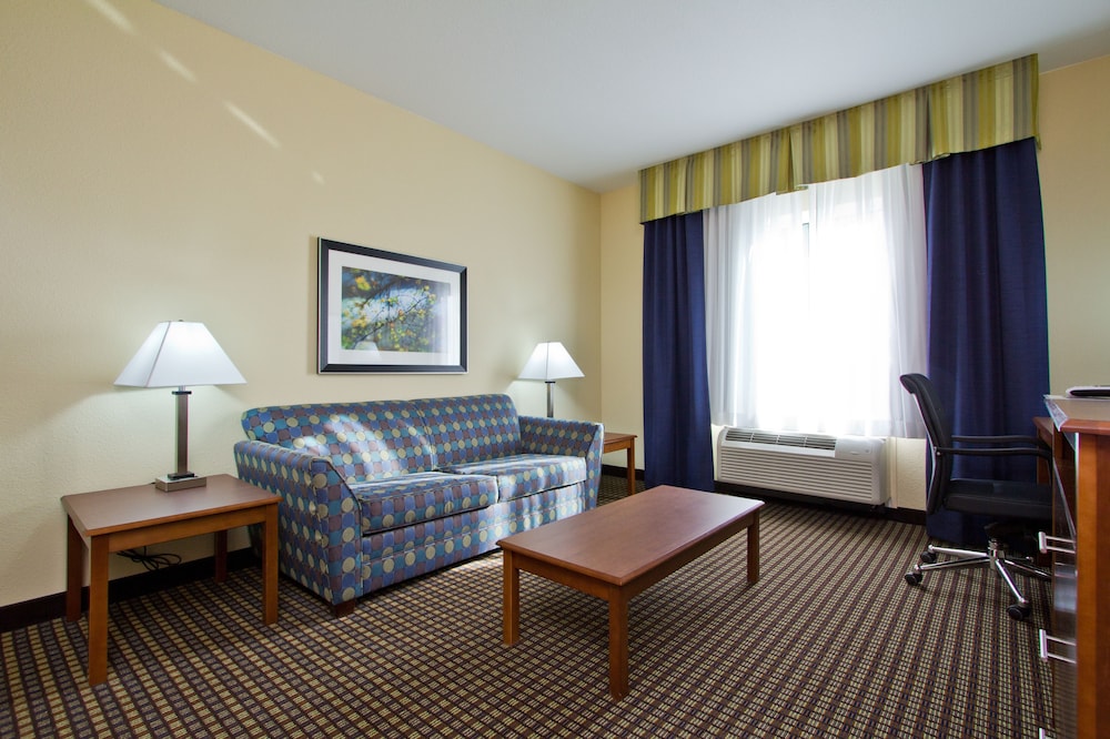 King Room - Mobility Access/Hearing Accessible thumbnail 5