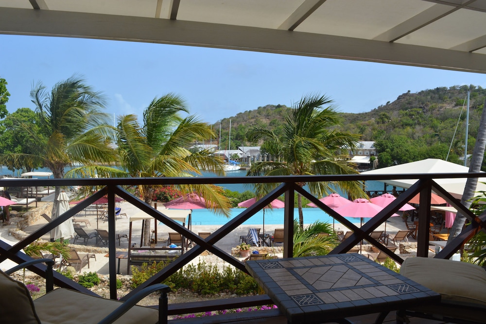 Deluxe Gunpowder Suite, Harbour View, Balcony photo 3