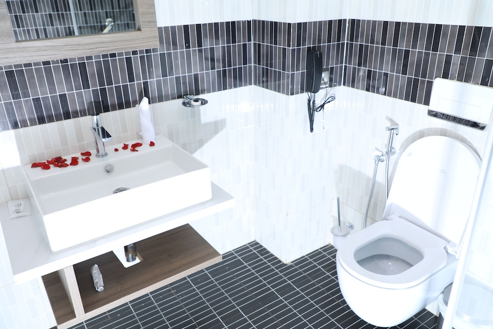Twin Room - Photo 2