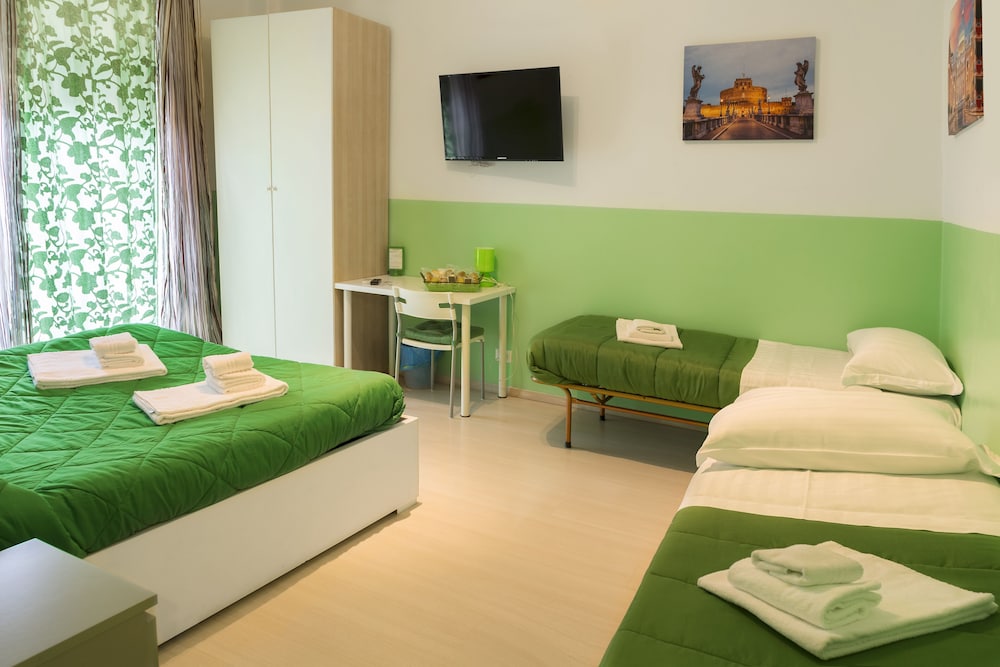 Quadruple Room photo 1
