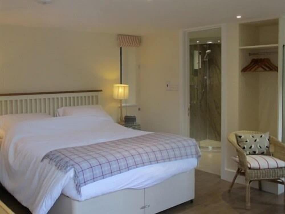 Apartment, Private Bathroom, Garden View photo 3