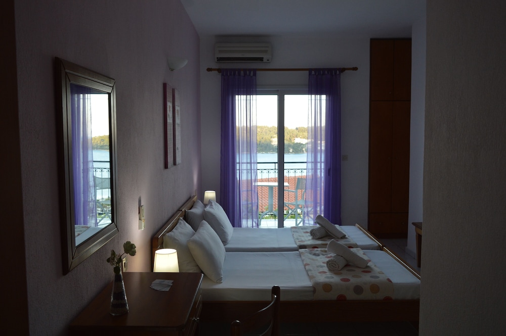 Standard Room photo 1