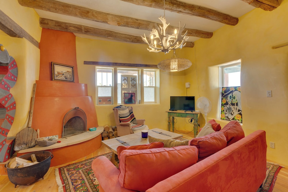 House (2 Bedrooms) photo 1