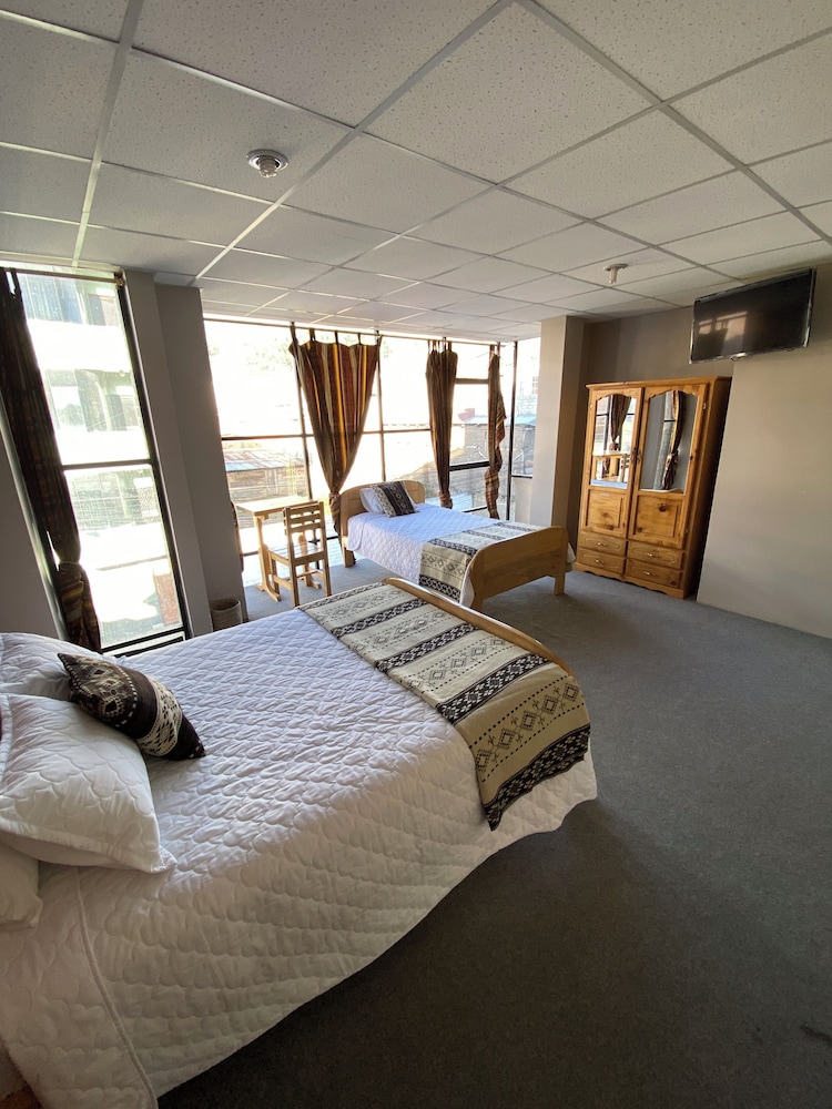 Family Triple Room, City View photo 1