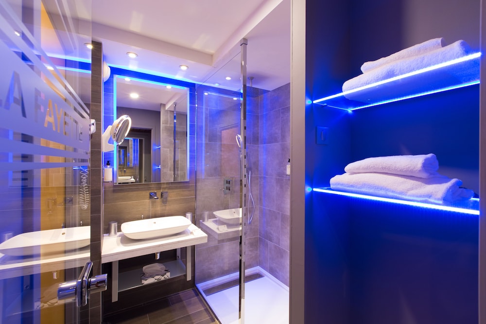 Superior Room, 2 Twin Beds, Non Smoking - Photo 7
