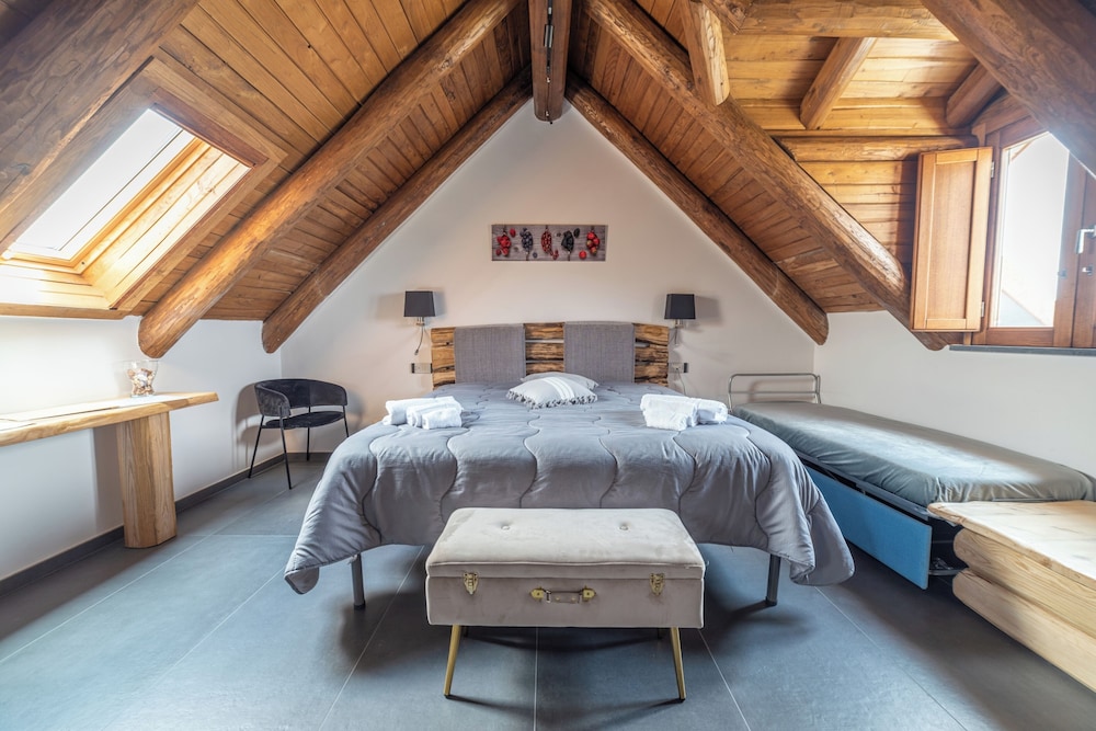 Superior Triple Room, Multiple Beds, Ensuite, Sea View - Photo 1
