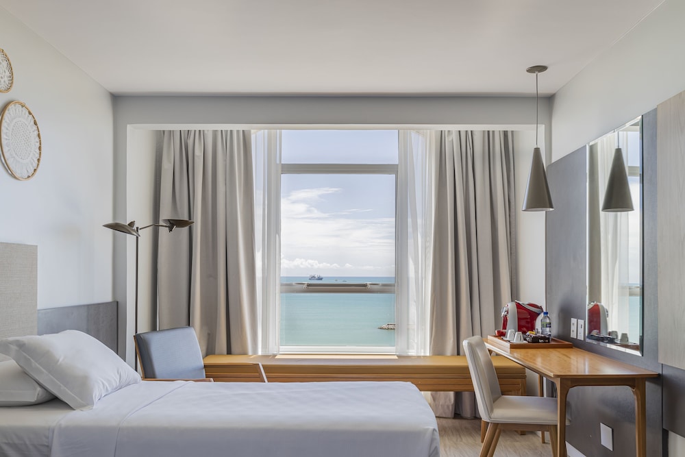 Deluxe Twin Ocean Front - Photo 5