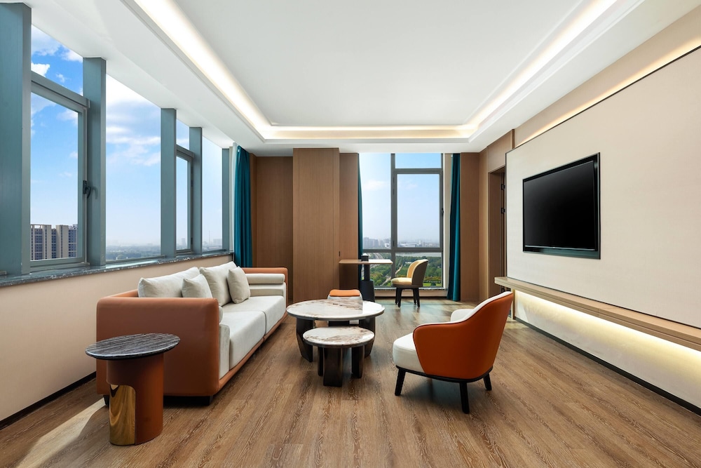 Suite, 1 King Bed, Non Smoking