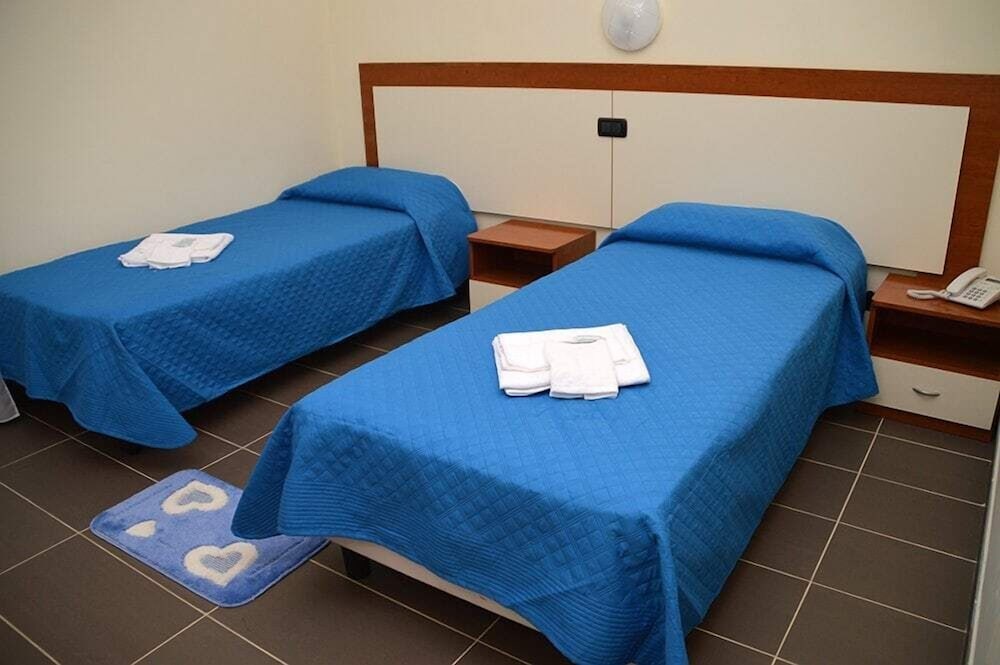 Triple Room photo 2