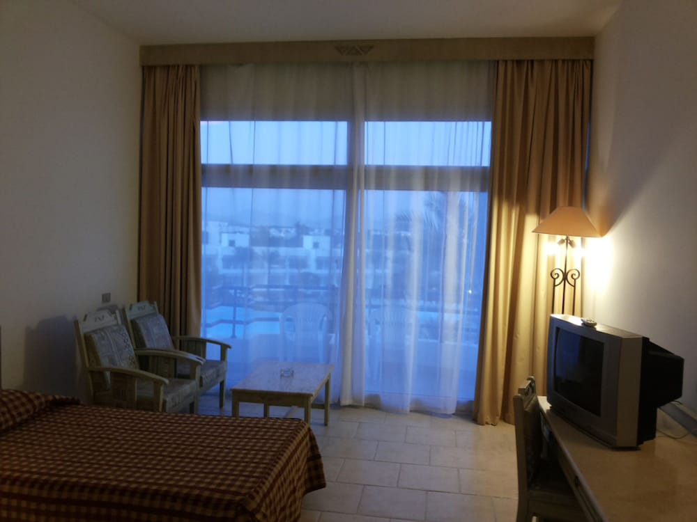 Double Room (Egyptians and Residents Only)