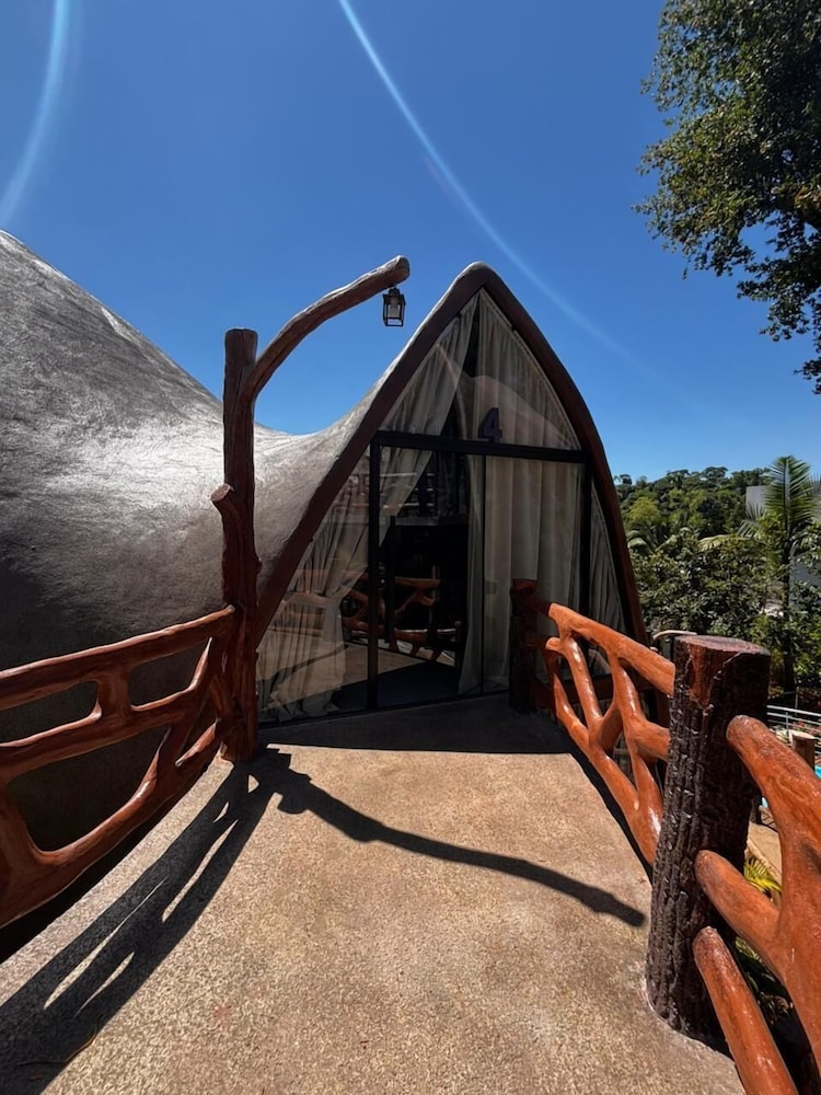 Deluxe Cabin photo 1