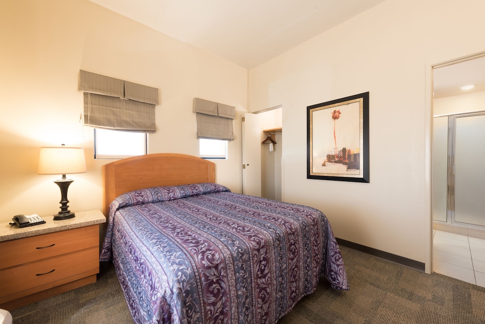 Junior Suite, 1 Queen Bed