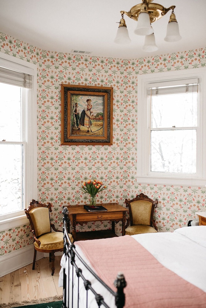 Sunstone Suite photo 3