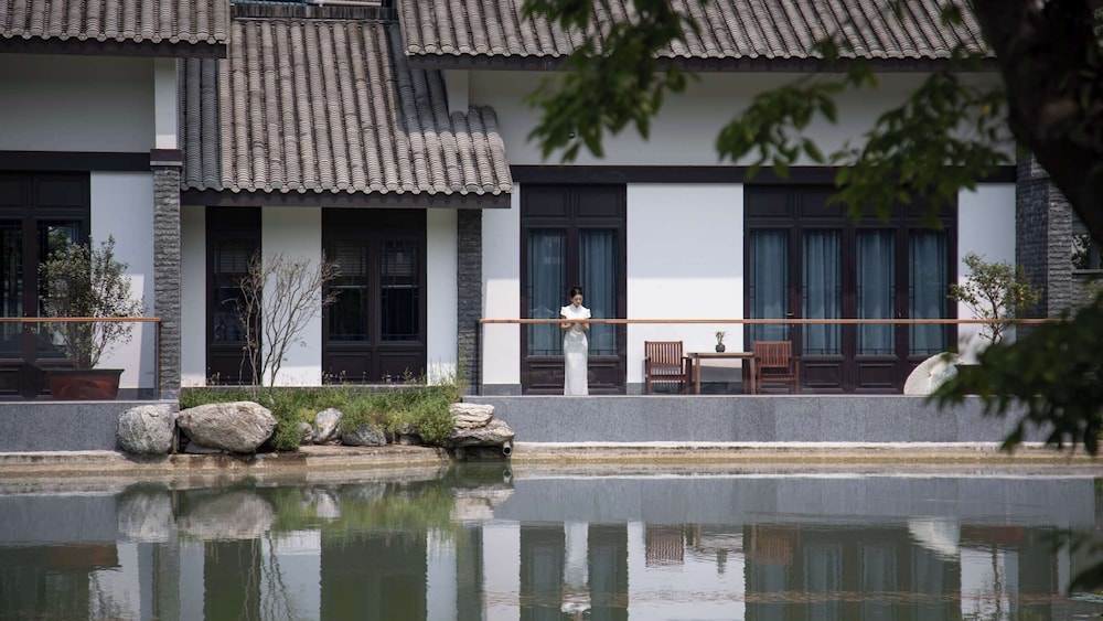 Deluxe Villa, Lake View