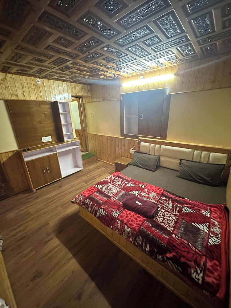 Deluxe Room Two Beds photo 2