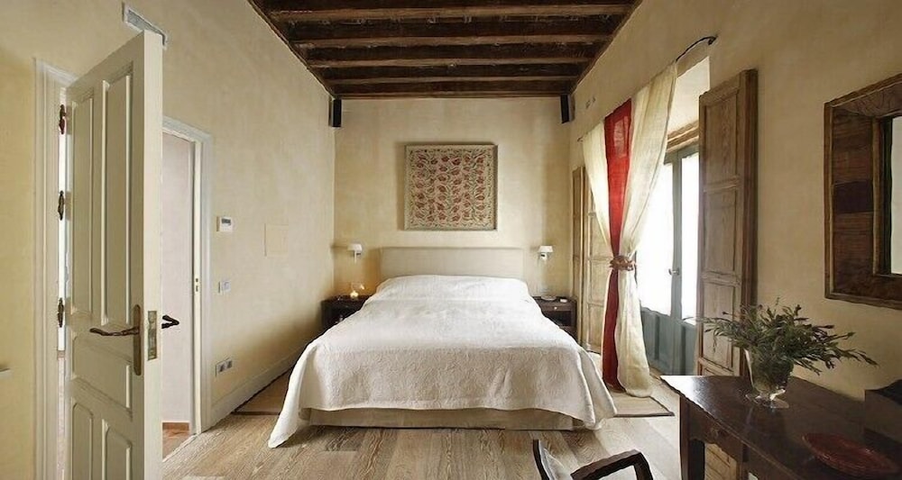 Deluxe Double Room - Photo 5