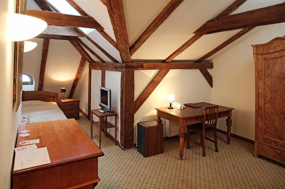 Economy Double Room, 1 Double Bed photo 3