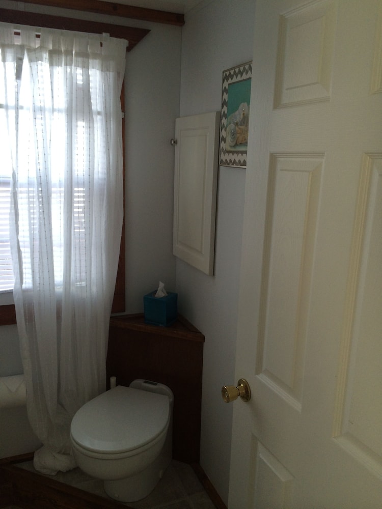 Sand Dollar: Aqua Lodge, 1 Bedroom, Bay View photo 3