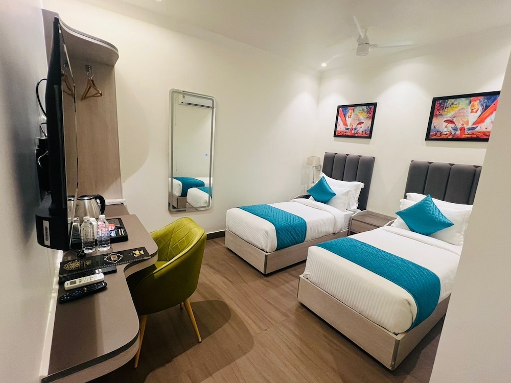 Elite Room