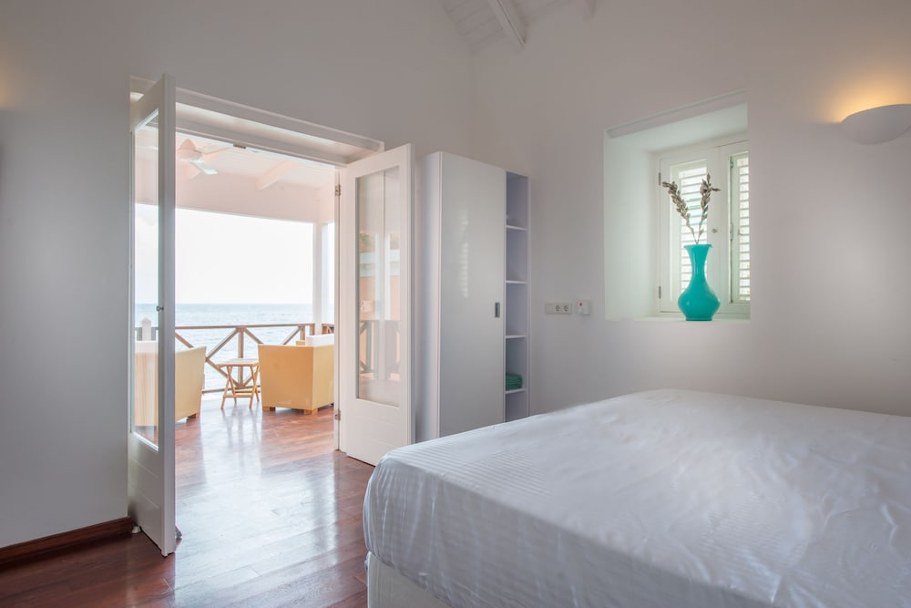 Superior Room Deluxe Ocean View - Photo 1