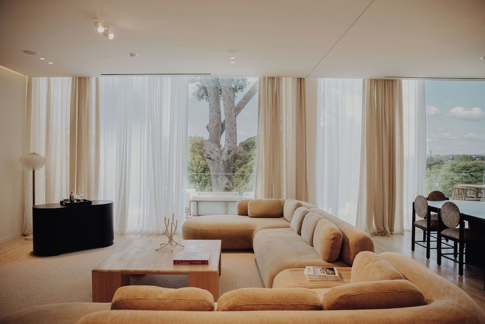 Presidential Penthouse photo 3