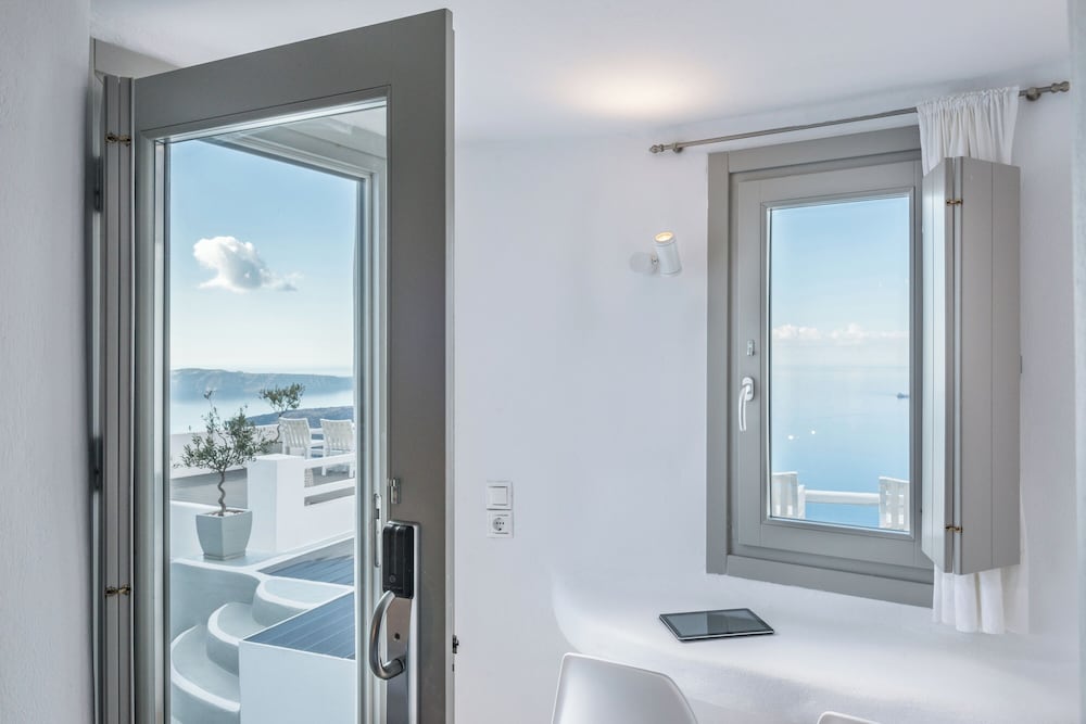 Standard Room (Caldera View) - Photo 2