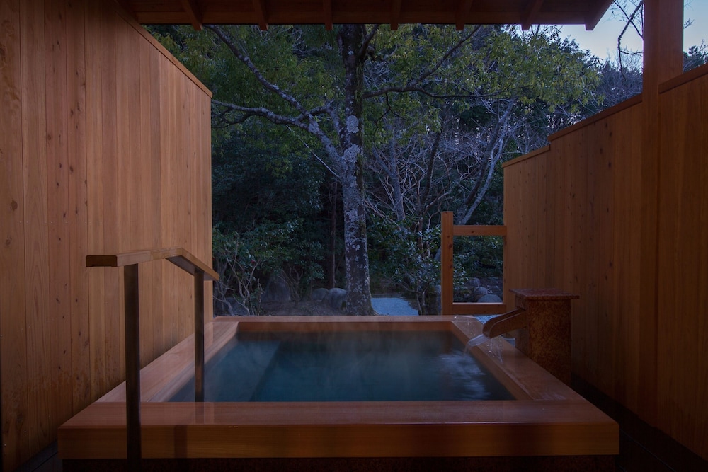 Japanese Western Style Double Room with Private Open-air Bath - Photo 7