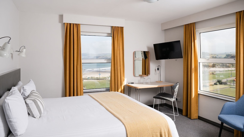 Classic Double or Twin Room, Sea View
