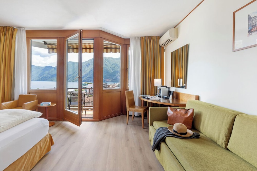 Panoramic Double Room, Balcony, Lake View photo 3