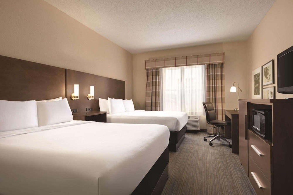 Room, 2 Queen Beds, Non Smoking photo 1