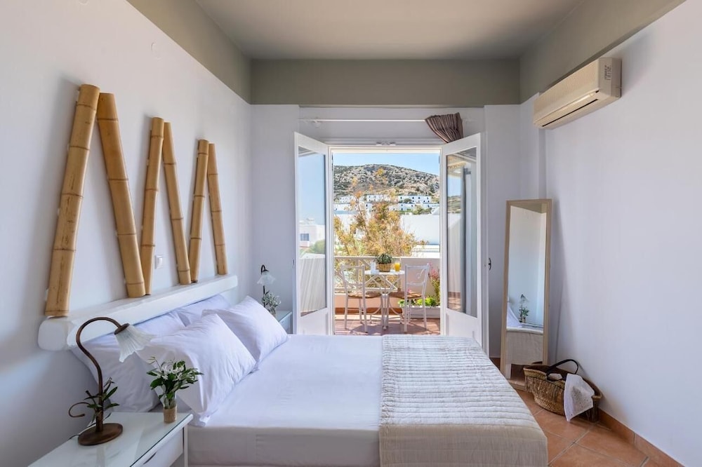 Double or Twin Room photo 1