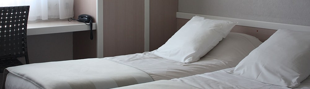 Superior Twin Room - Photo 4