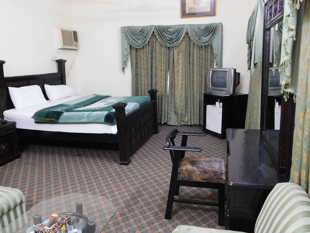 Double Room - Photo 3