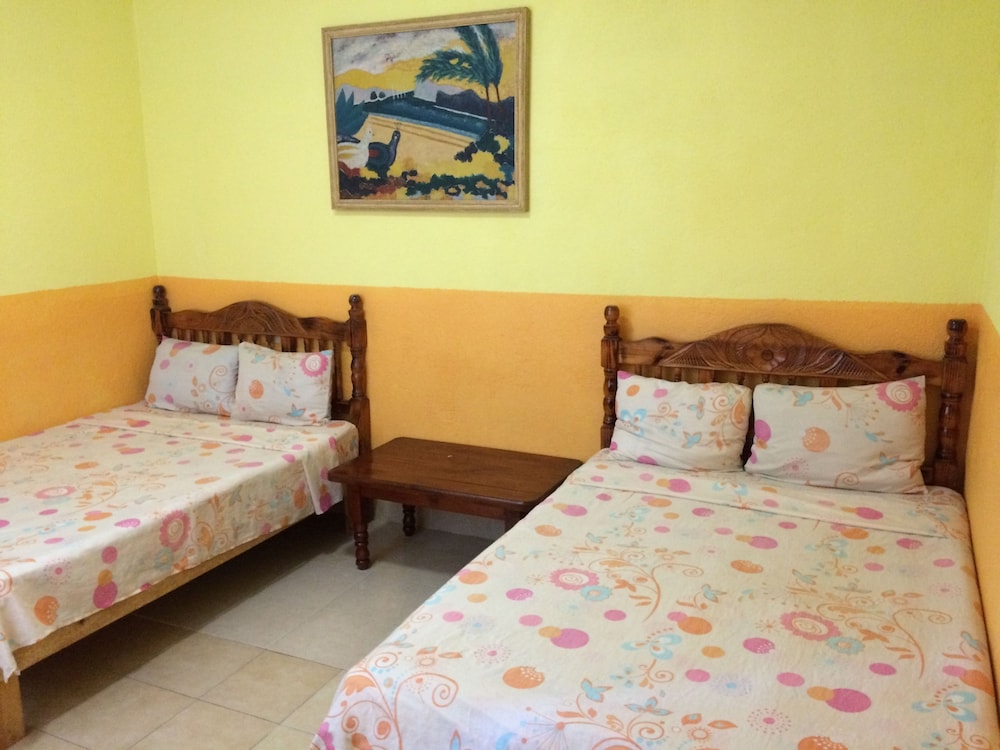 Standard Quadruple Room, 2 Double Beds photo 3