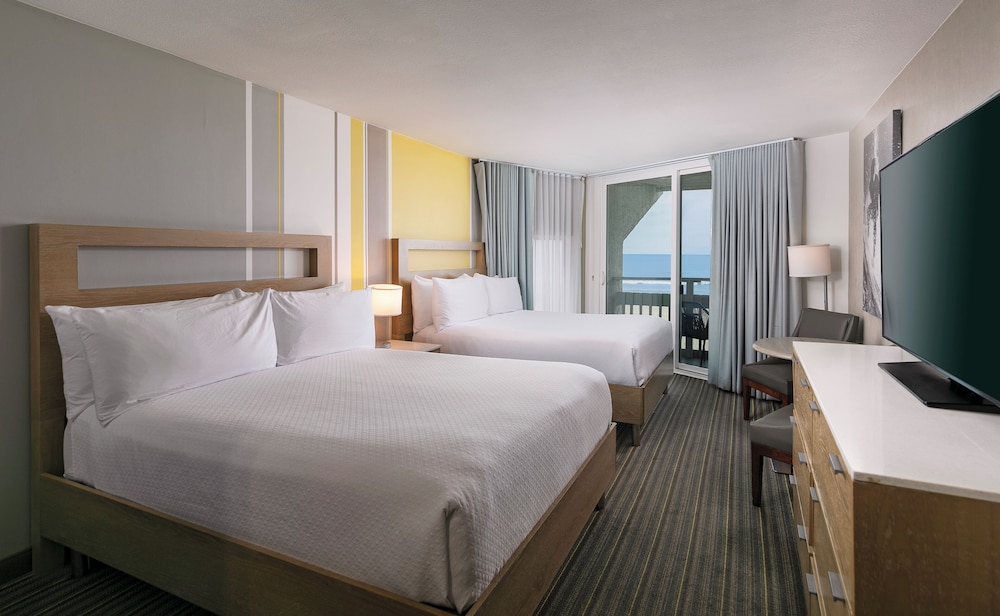 Premier Room, 2 Queen Beds, Balcony, Ocean View