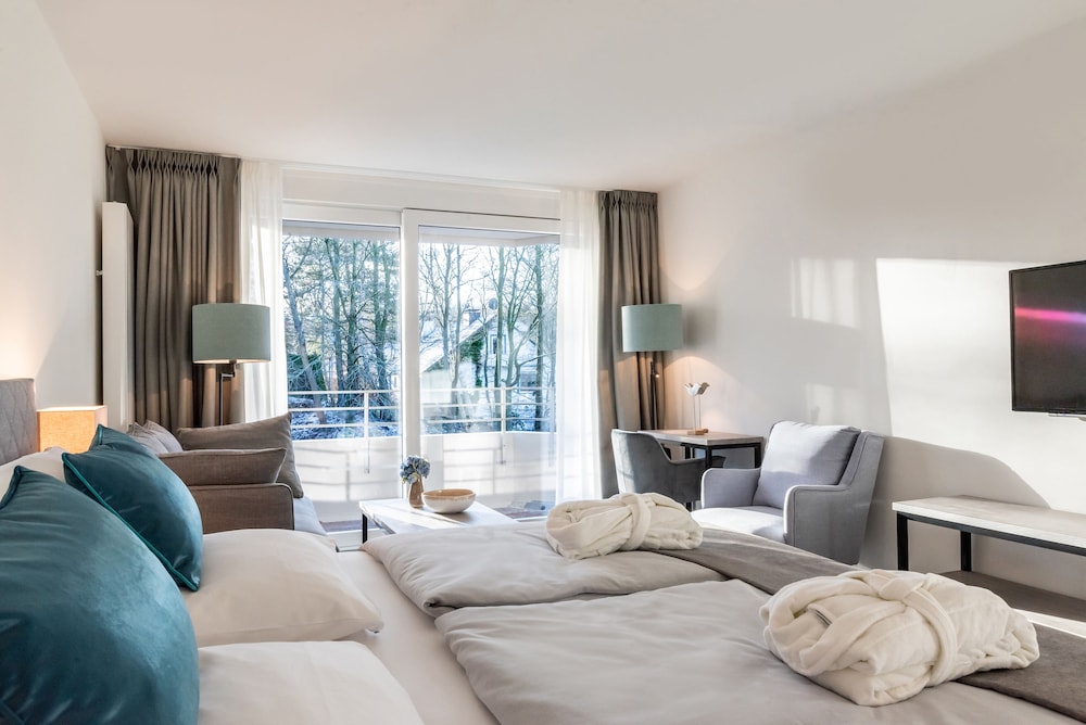 Double Room (Landseite)