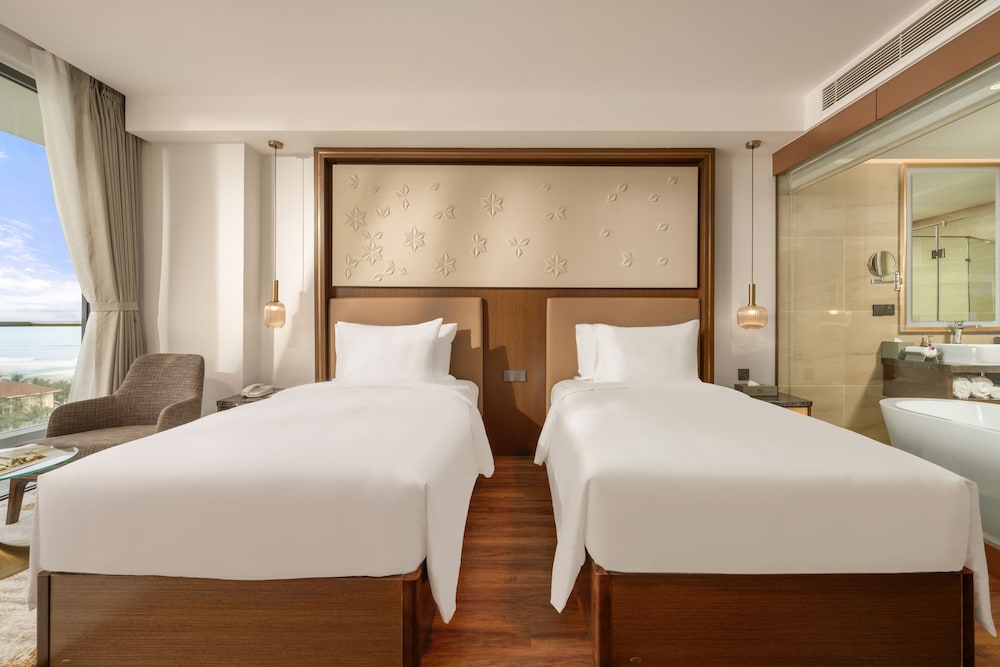 Deluxe Twin Room - Photo 8