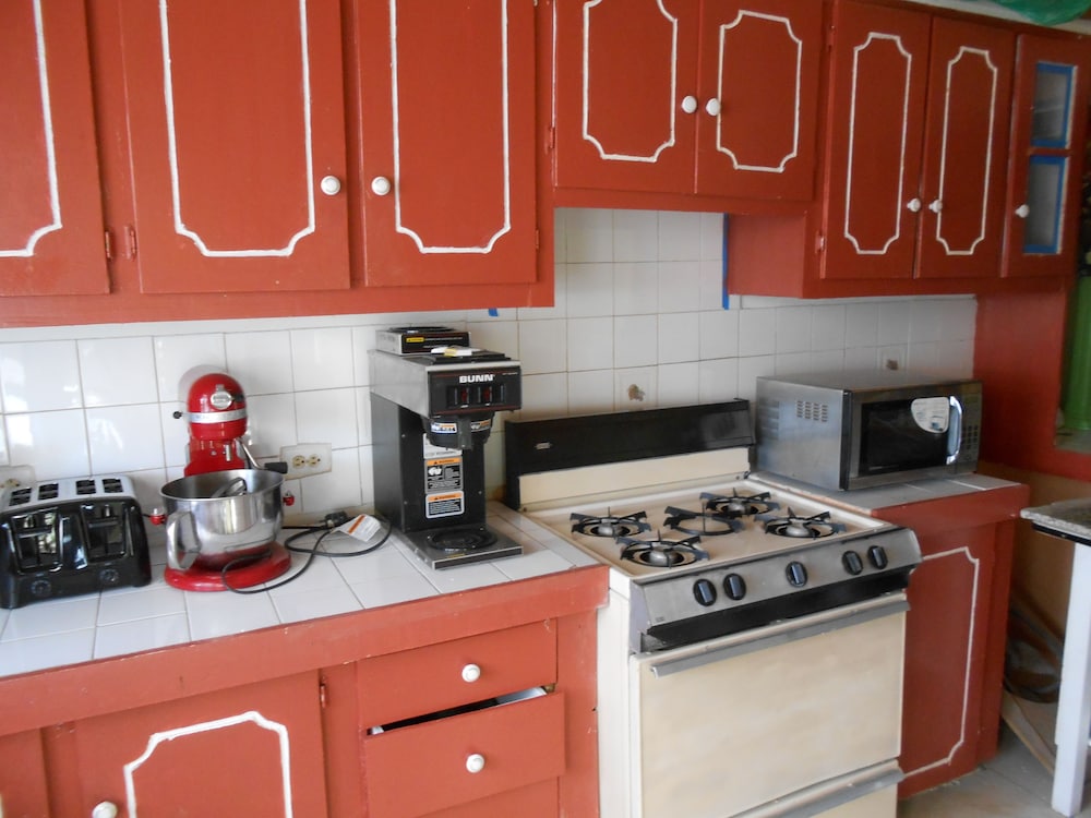 Basic Bungalow, Men only, Non Smoking, Connecting Rooms (Single Bed per person) photo 2