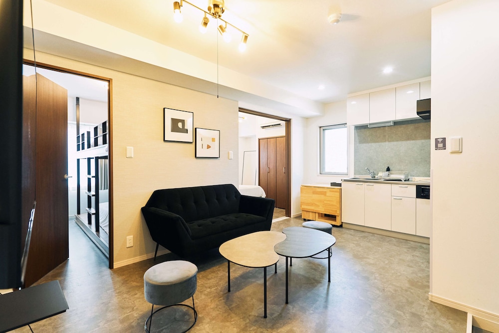 Superior Apartment, Non Smoking (Pets Not Allowed, No Rental Car) photo 1