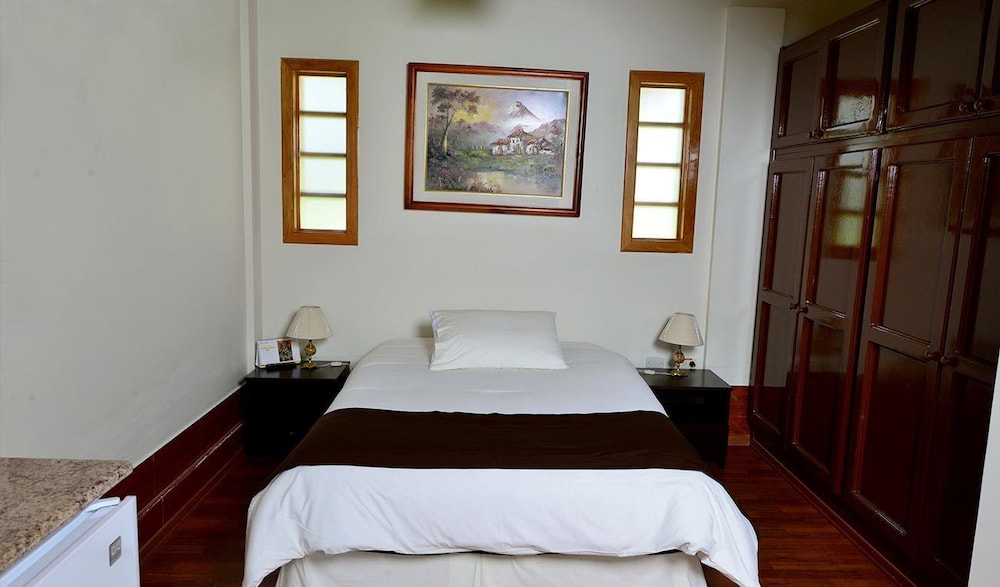 Executive Suite, 1 Double Bed, Garden View photo 1