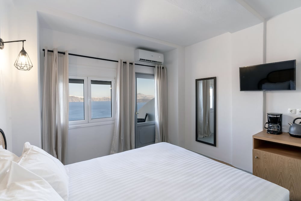 Deluxe Double Room, Sea View photo 2