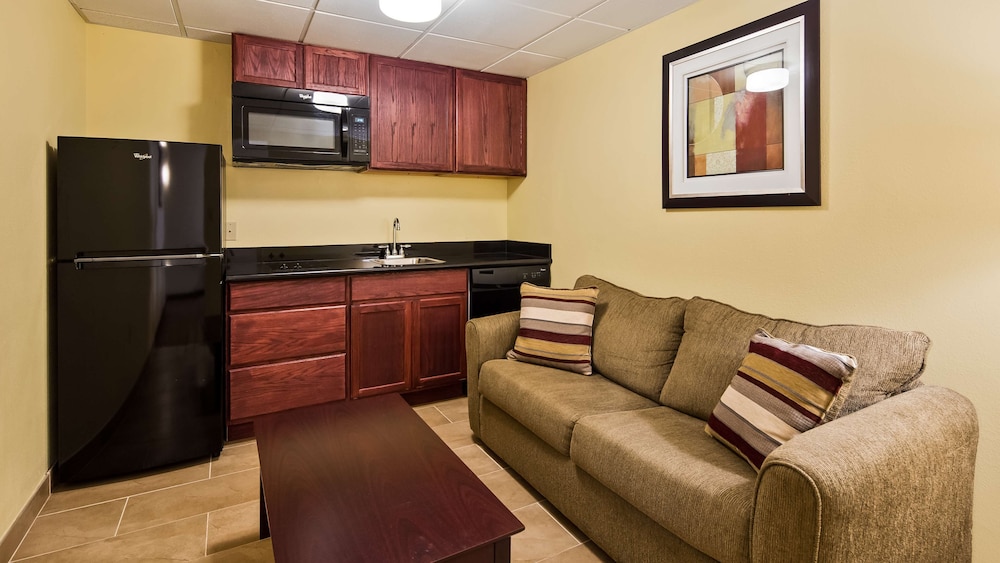 Suite, Multiple Beds, Non Smoking, Kitchenette (With Sofabed) - Photo 1